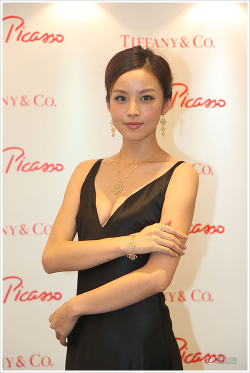 Tiffany & Co. 推出全新 Paloma’s Venezia 珠宝系列